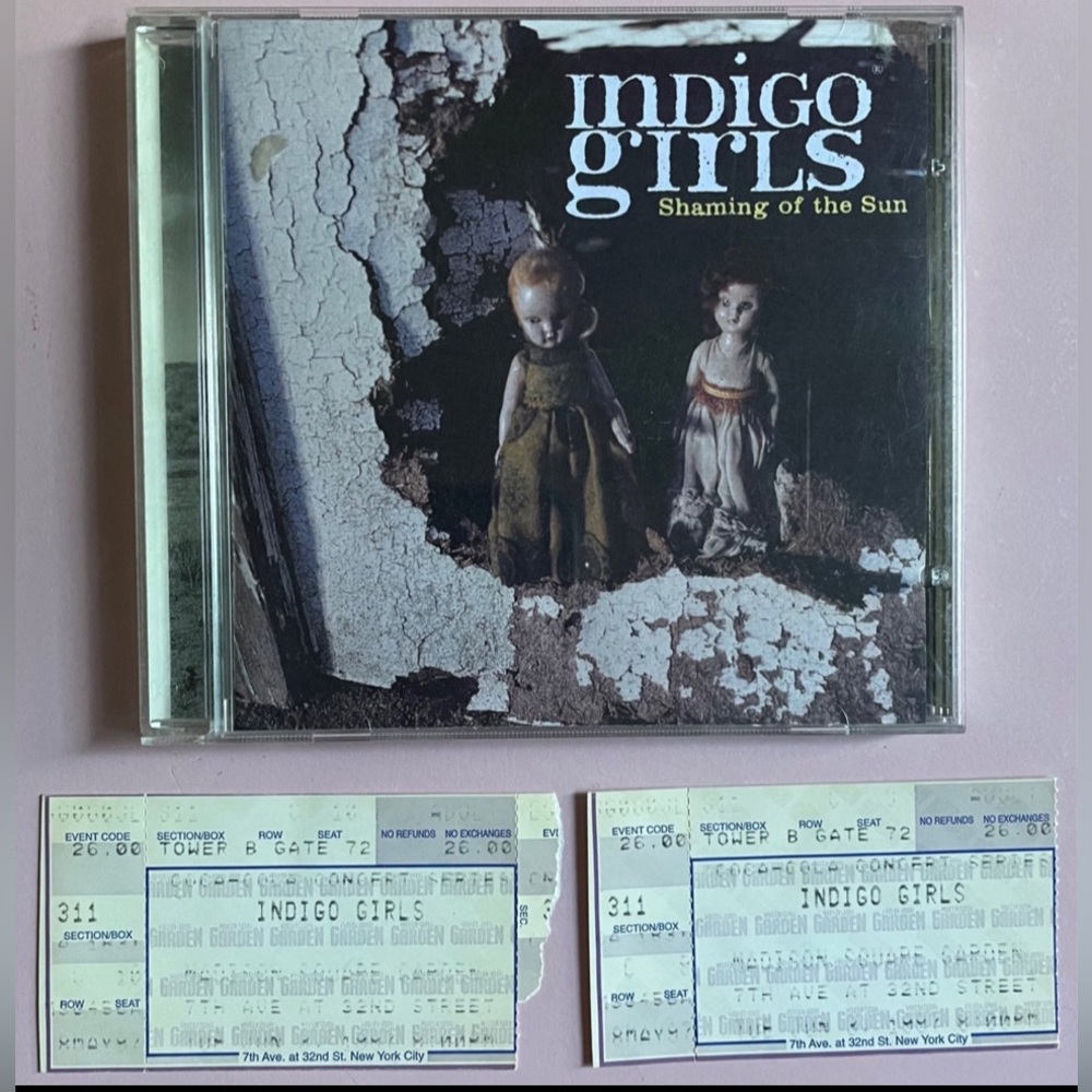 Indigo Girls – Shaming Of The Sun
Label:	Epic – EK 67891
Format:	CD with tickets
